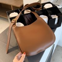 New Trendy Large Capacity Shoulder Bag main image 5