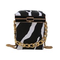 Fashion  New Texture Chain One Shoulder Messenger Bag sku image 2