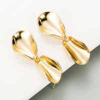 Simple Golden Alloy Fashion Earrings main image 3