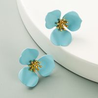 Fashion Exquisite Flower Alloy Earrings main image 3