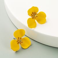 Fashion Exquisite Flower Alloy Earrings main image 5