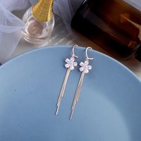 Fashion Micro Diamond Long Flower Tassels Earrings main image 5