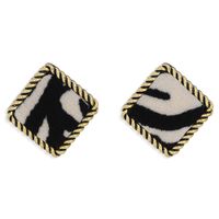Retro Plush Leopard Pattern Square Alloy Pendant Fashion Earring sku image 1