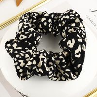 Korean Retro Simple  Leopard Print Hair Scrunchies main image 4