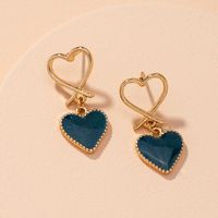 Cute Heart-shaped Earrings main image 4