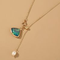 Natural Freshwater Pearl Triangle Green Glass Long  Gold  Necklace main image 4