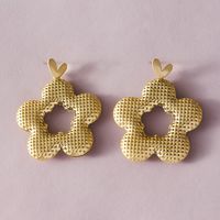 Korean Fashion Simple Circle Letter Tassel Pearl Earrings sku image 4