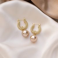 Fashion Retro Metal Pearl Earrings sku image 1