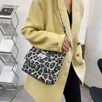 Retro Leopard Print One Shoulder Messenger Bag main image 6