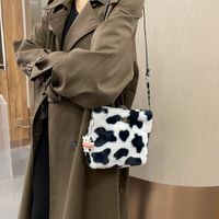 Cow Pattern Fashion Single Shoulder Messenger Bag main image 5
