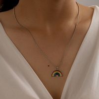 Einfache Regenbogen Anhänger Halskette main image 1