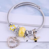 Fashion Metal Simple Heart Bee Multi-element Bracelet main image 5