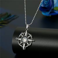 Domineering Punk Personality Men's Necklace Six-pointed Star Hollow Star Compass Pendant Necklace European Cross-border Sold Jewelry main image 5