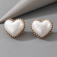 Retro Exquisite White Opal Heart Earrings main image 5