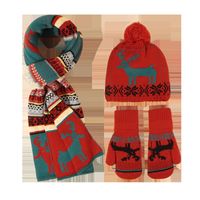 Christmas Fawn Hat Scarf Gloves Three-piece main image 6