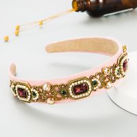 Retro Baroque Palace Style Pearl Crown Headband main image 4