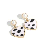 925 Silver Needle Fashion Pearl Leopard Pattern Earrings main image 4