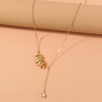 Simple Metal Leaf Pearl Necklace main image 1