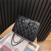 Fashion One-shoulder Messenger Rhombic Small Square Bag sku image 3