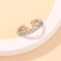 New Classic  Fashion Arrow Leaf Inlaid Zircon Ring main image 2