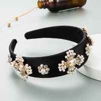 New Baroque Solid Color Fabric Wide-brimmed Cross Pearl Headband main image 4