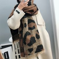 Double-sided Leopard Print Scarf main image 4