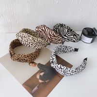 Leopard Print Wide-sided Knotted Headband main image 4