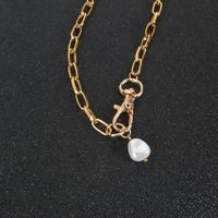 Golden Box Chain Pearl Pendant Necklace main image 4