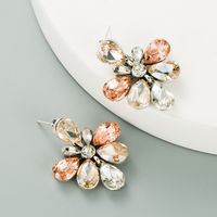 Fashion Diamond Flower Earrings main image 3