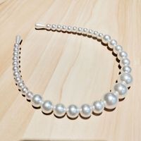 Simple Pearl Headband main image 4