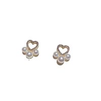 Fashion Pearl Zircon Micro-inlaid Heart-shaped Earrings main image 6