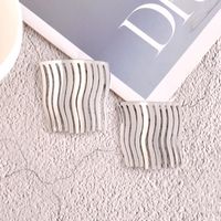 Korean Simple Fashion Streamline Metal Hair Comb Clip main image 3