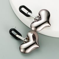 Mode Herzförmige Ohrringe sku image 1