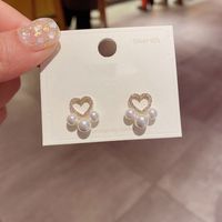 Fashion Pearl Zircon Micro-inlaid Heart-shaped Earrings sku image 1
