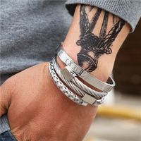 Titan Stahl Armband Set Punk Stil Kreative Persönlichkeit Römische Buchstaben Offene Mehrfarbige Edelstahl Armband Armband Männer sku image 2