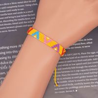 Einfaches Farblich Passendes V-förmiges Geometrisches Armband Im Ethnischen Stil main image 4