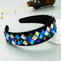 Diamond-studded Glass Headband main image 5