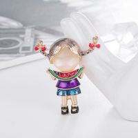 Retro Cute Girl Alloy Brooch main image 4