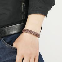 Nouveau Bracelet En Cuir Tressé Simple Décontracté Marron main image 3