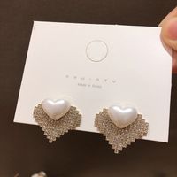 Heart-shaped Diamond Earrings main image 3