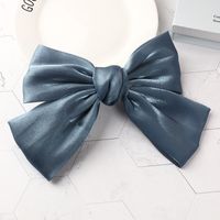 New French Pearlescent Satin Bow Hairpin main image 4