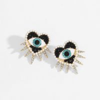 Fashion Demon Eye Heart Diamond Earrings main image 3