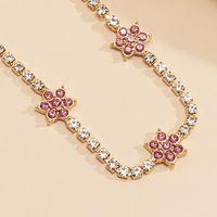 Retro Micro-inlaid Flowers Diamond Necklace main image 4