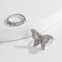 Retro Personality Hollow Butterfly Geometric Ring Set main image 5