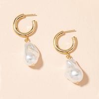 Fashionable Baroque Pearl Earrings main image 5