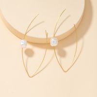 Metal Line Pearl Earrings sku image 1