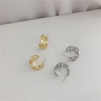 Metal C-shaped Earrings main image 5