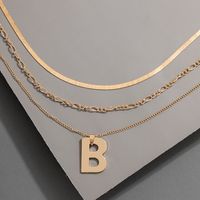 Letter B Simple Necklace main image 3