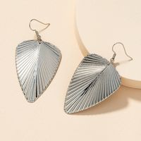 Fashion Metal Leaf Earrings main image 4