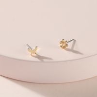 Alloy Butterfly Flower Asymmetrical Earrings main image 3